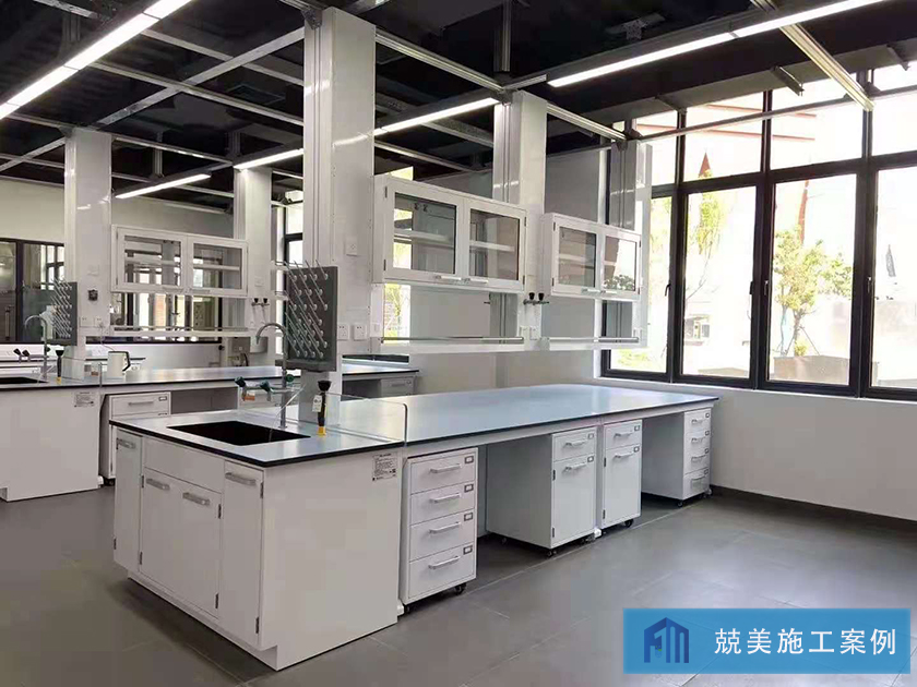 某高校實(shí)驗(yàn)室